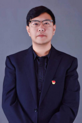 李亮